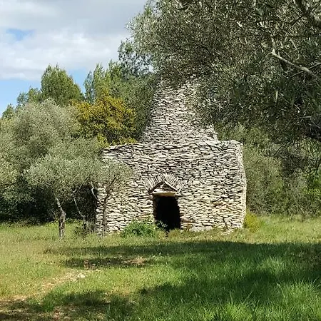 Le Relais Des Capitelles 3* Aubais